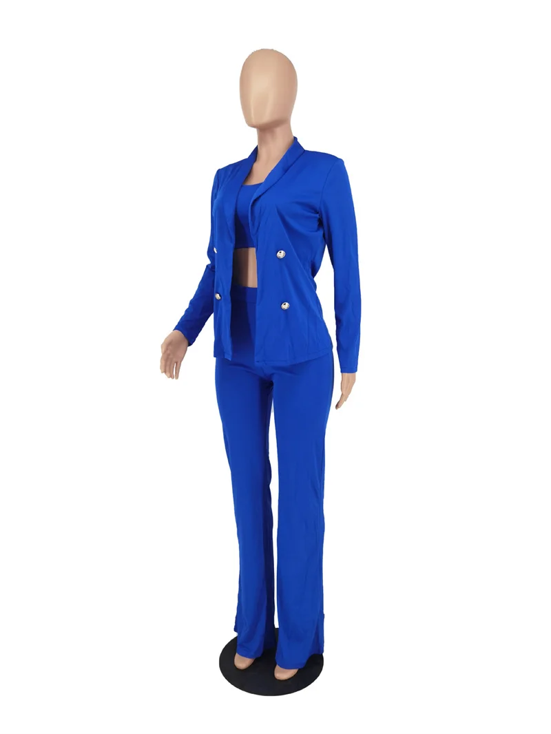Tenue élégante femme bleu trois pièces