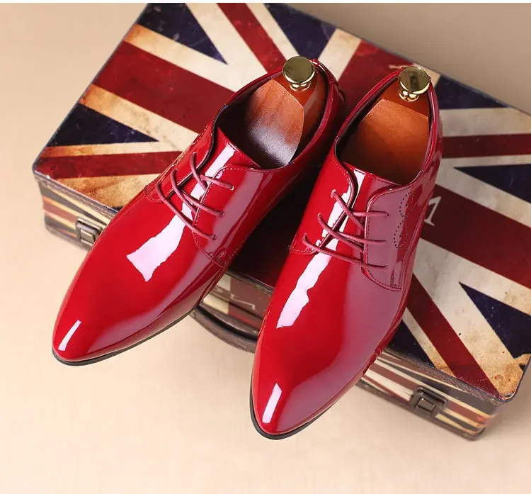 chaussures élancées rouges pour hommes
