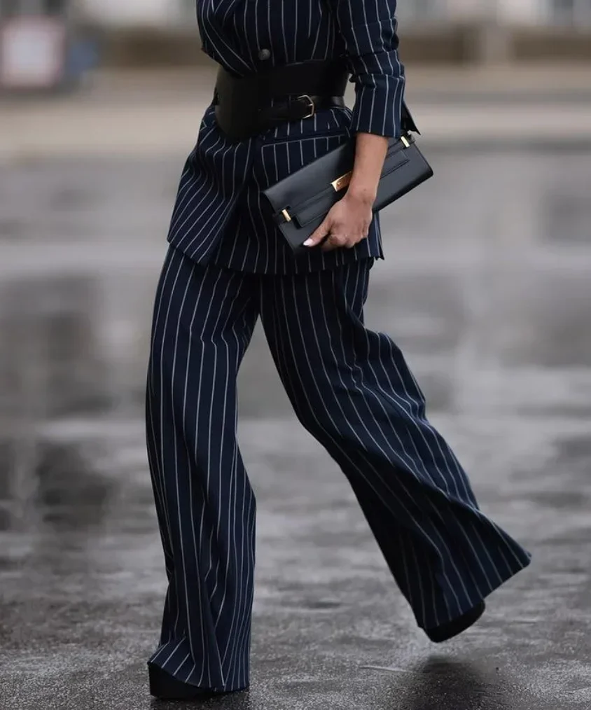 Tenue professionnelle pour femmes