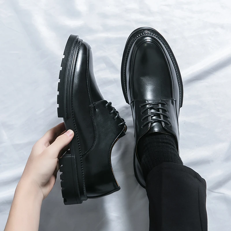 Chaussures d'affaires en cuir