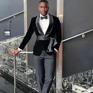 Costume en velours noir pour mariage homme